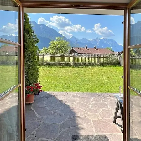 Lara 1 Apartment Wallgau